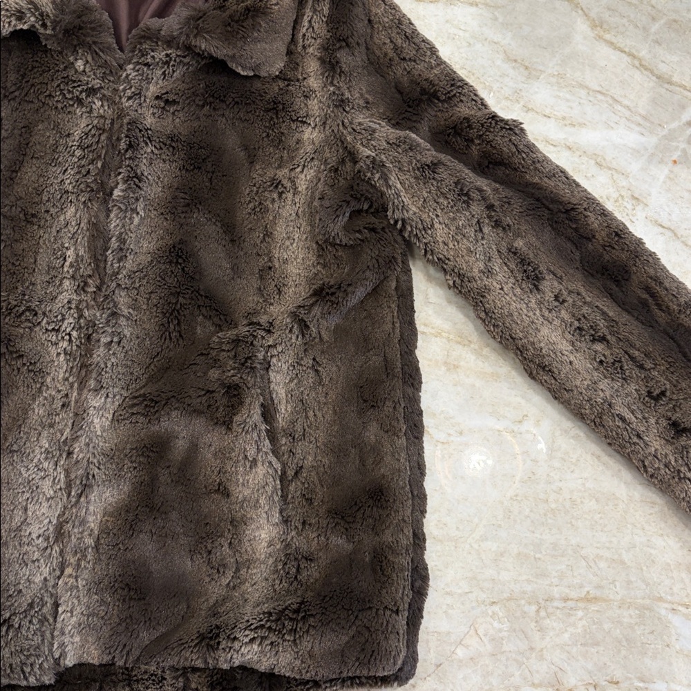 Betsey Johnson Brown/Tan Faux‎ Fur Teddy Coat Size M Lined Hook Eye Closure - Picture 3 of 14